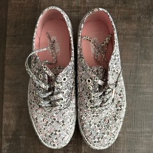 Vans Mono Floral Authentics in size 8.5 W/7.0 M